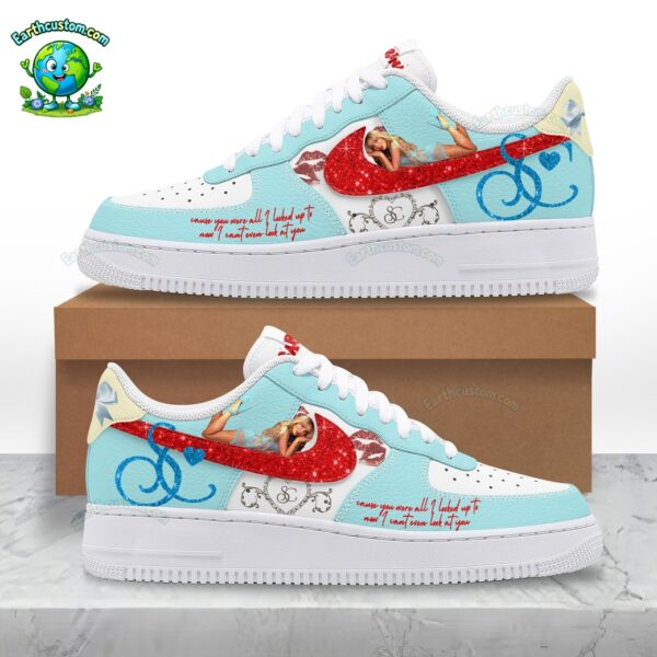 Sabrina Carpenter Emails I Can?t Send Air Force 1